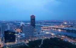 Immagine citt&agrave; notturna