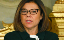 Trasporti, ministro De Micheli a Bari: &laquo;10 miliardi di investimenti per la regione&raquo;