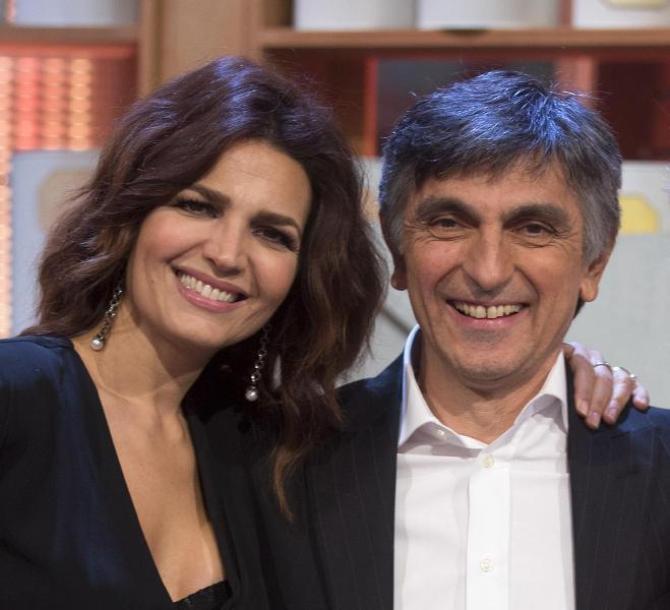 Tosca D'Aquino (S), Vincenzo Salemme e Serena Autieri durante il programma Rai "Affari tuoi" abbinato all'estrazione della Lotteria Italia, Roma, 06 